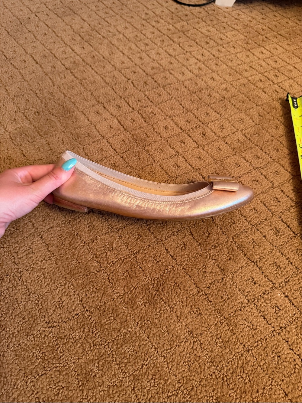 Kate Spade Gold Bow Flats Women’s Size 8 - Picture 4 of 9